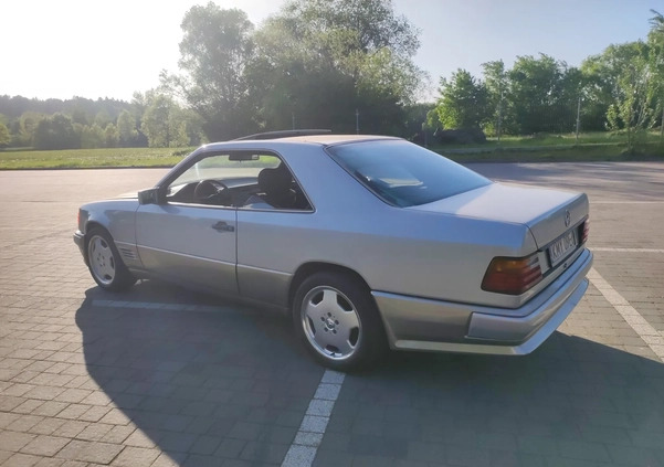 Mercedes-Benz Klasa E cena 24000 przebieg: 354000, rok produkcji 1987 z Pasym małe 46